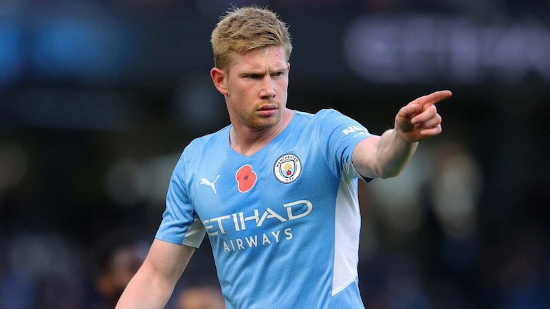 Cầu thủ Kevin De Bruyne đá cho Man City