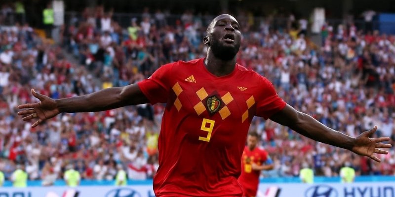 Lukaku mang thể lực khủng khiến anh dễ dàng tỏa sáng